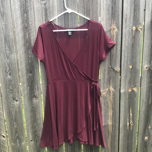 Forever 21 Dresses & Skirts - NWOT Forever 21 Maroon Wrap Dress